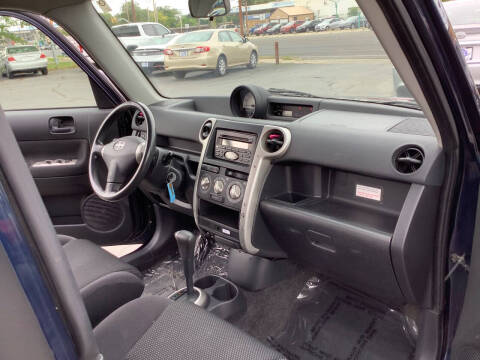 2004 Scion xB
