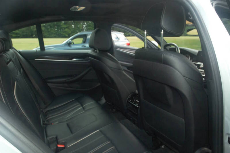 2017 BMW 5 Series 530i