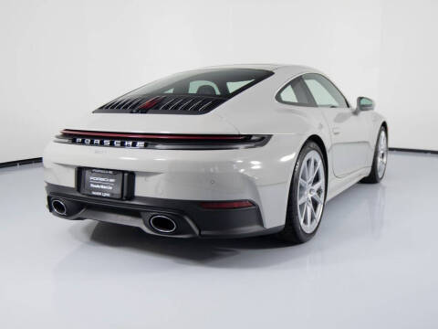 2025 Porsche 911 Carrera