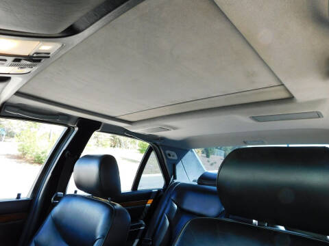 1992 Mercedes-Benz 300-Class 300 SE