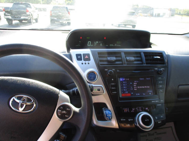 2014 Toyota Prius v Three