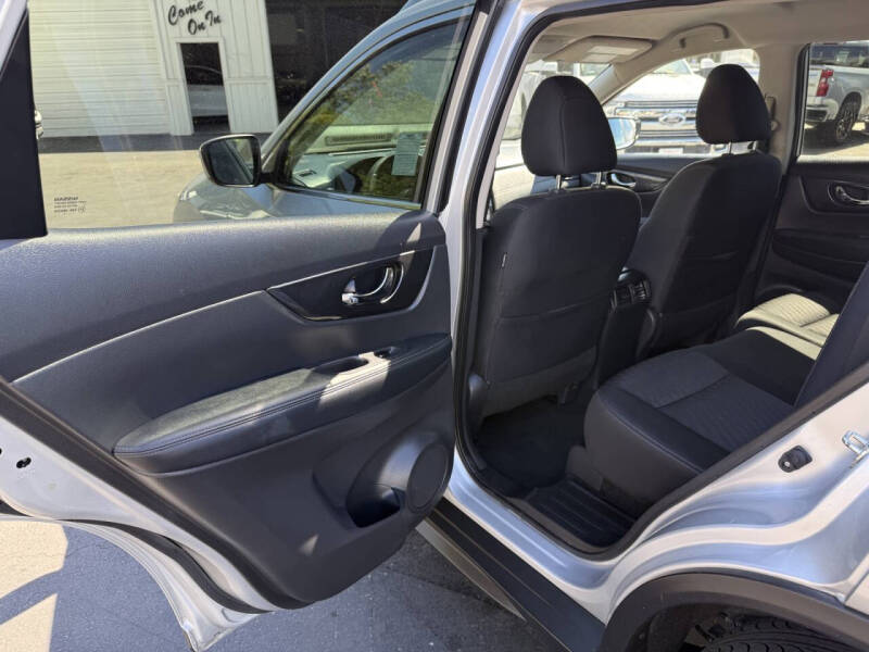 2019 Nissan Rogue SV