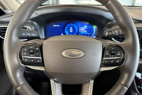 2022 Ford Explorer Hybrid Platinum