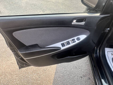 2014 Hyundai Accent GS