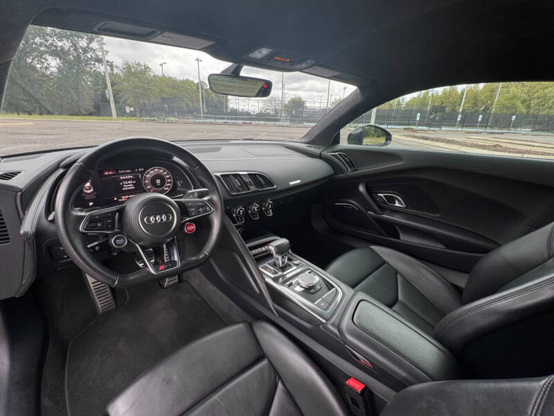 2017 Audi R8 5.2 quattro V10