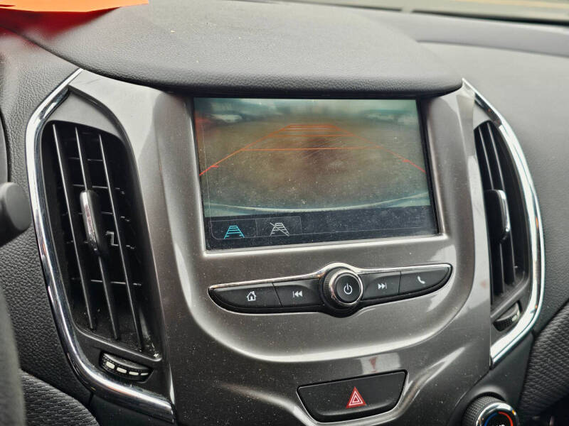 2017 Chevrolet Cruze LT Auto