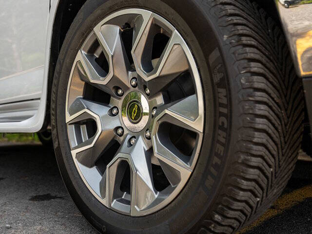 2025 Chevrolet Express 2500