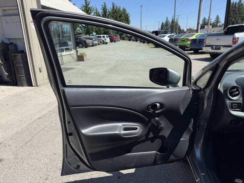 2015 Nissan Versa Note S