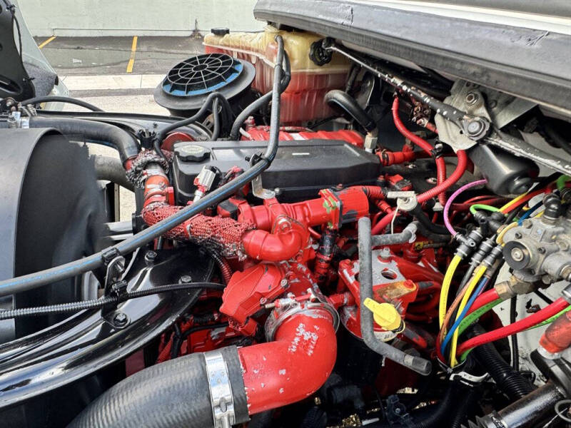 2016 Freightliner M2 106