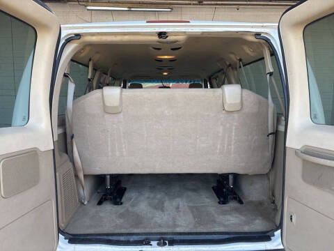 2012 Ford E-Series E-350 SD XLT