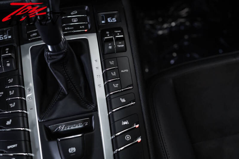 2021 Porsche Macan