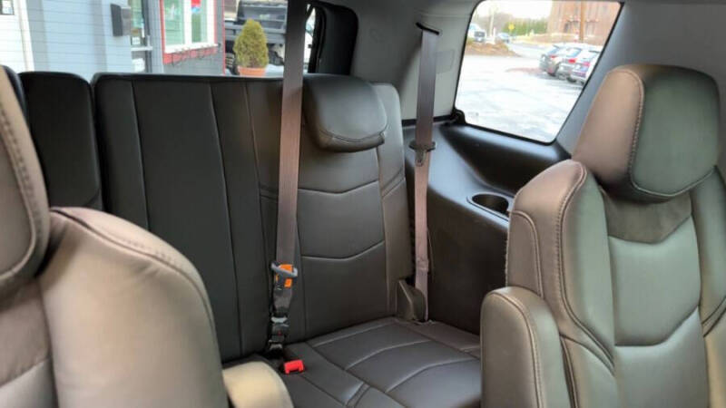 2017 Cadillac Escalade Luxury