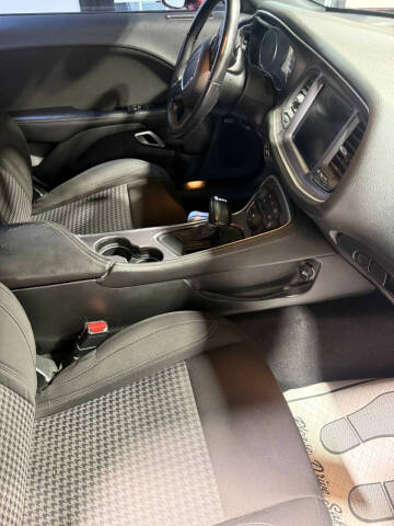 2018 Dodge Challenger SXT