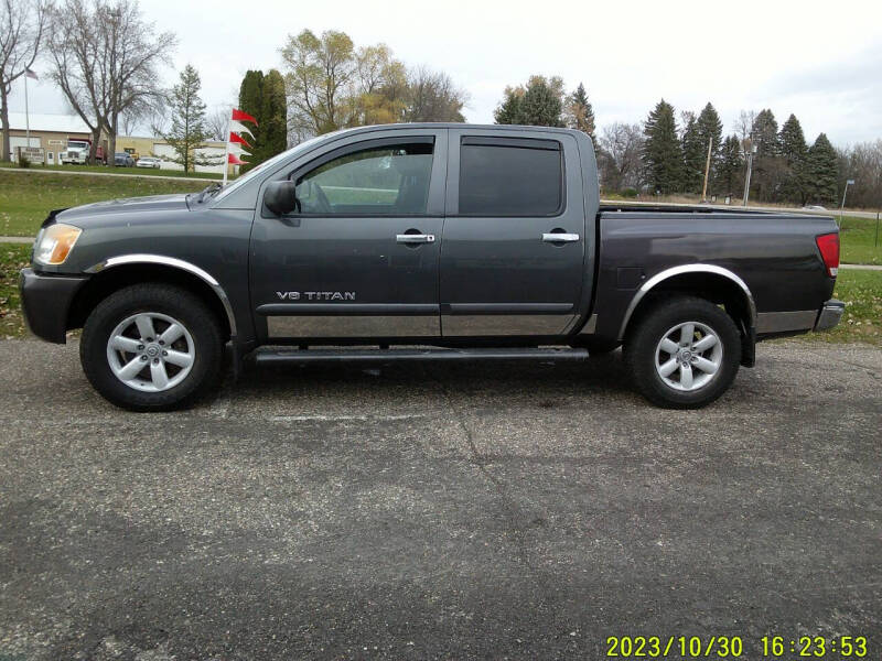 2010 Nissan Titan LE photo 4