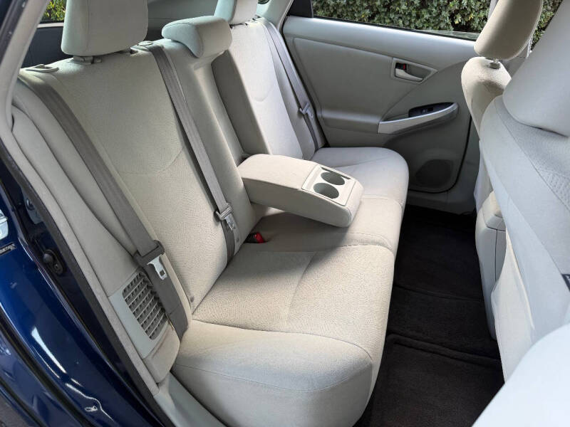 2012 Toyota Prius Two