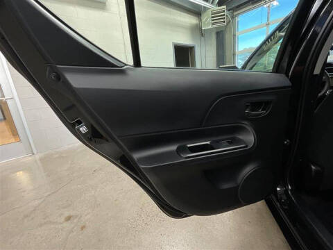2016 Toyota Prius c Two