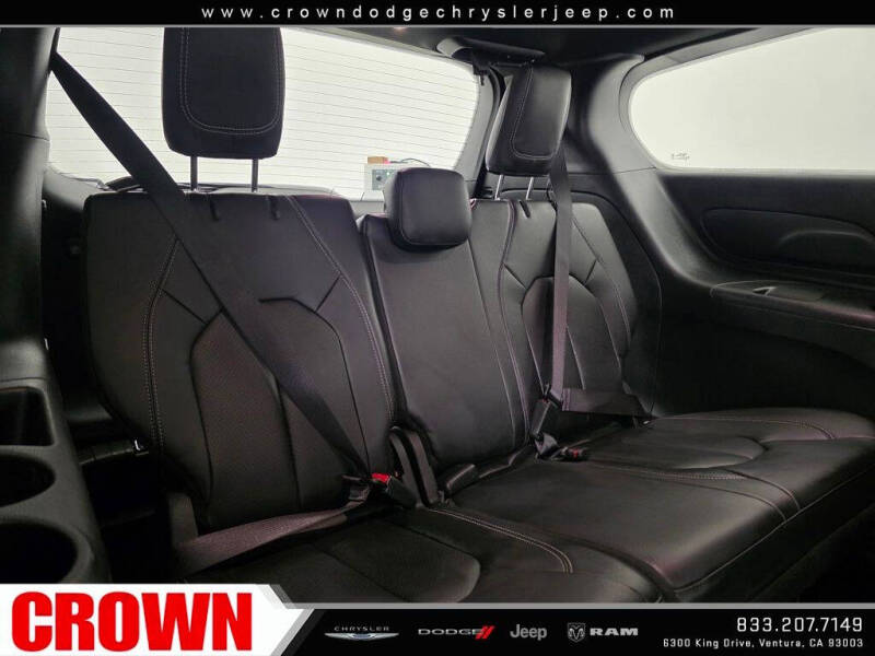 2022 Chrysler Pacifica Hybrid Touring L