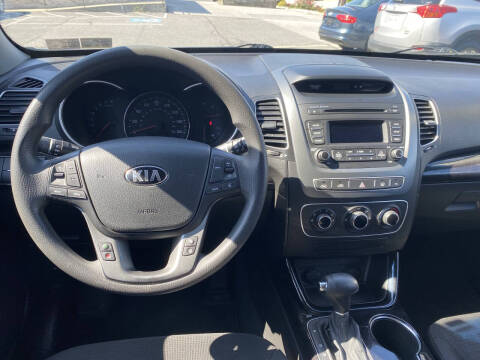 2015 Kia Sorento LX