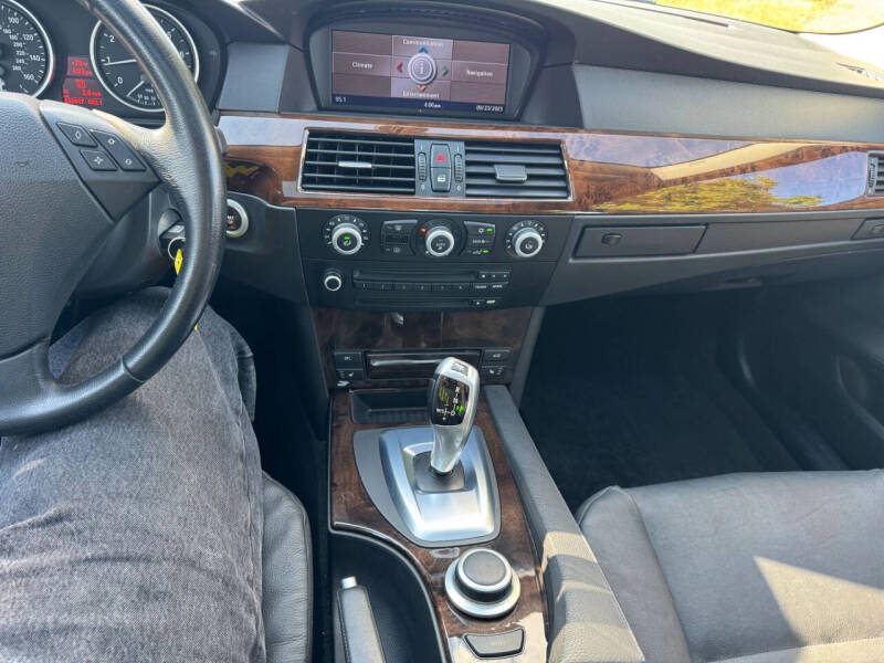 2008 BMW 5 Series 528i