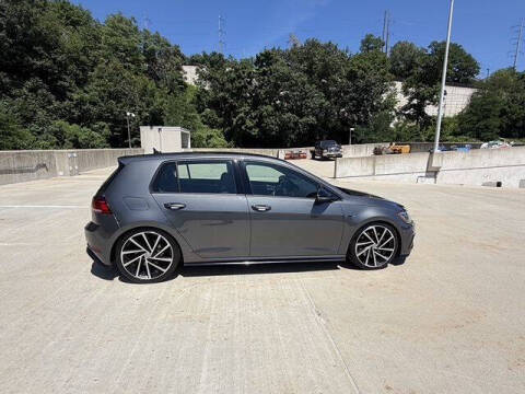 2018 Volkswagen Golf R 4Motion