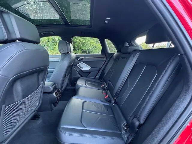 2024 Audi Q3 quattro S line Premium 45 TFSI