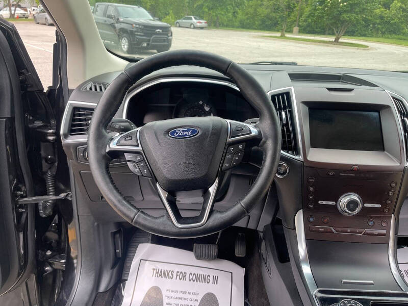 2020 Ford Edge Titanium