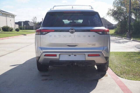 2023 Nissan Pathfinder Platinum