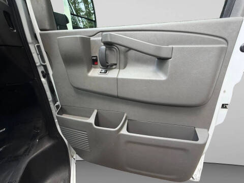 2020 Chevrolet Express 2500