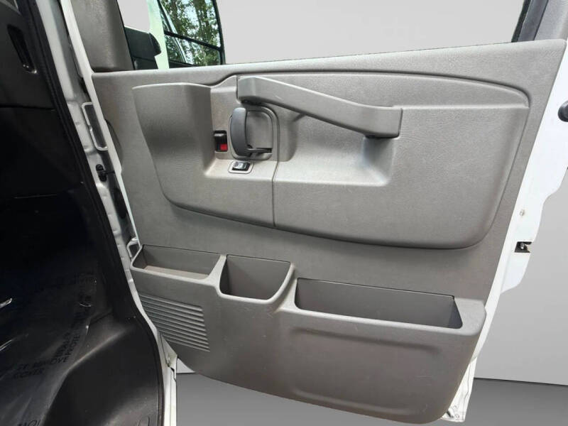2020 Chevrolet Express 2500