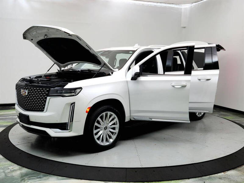 2022 Cadillac Escalade ESV Luxury