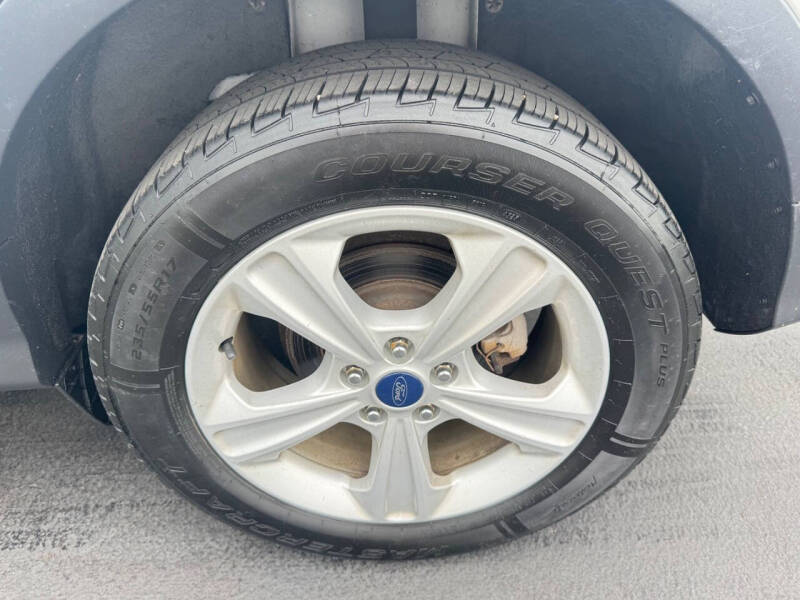 2016 Ford Escape SE