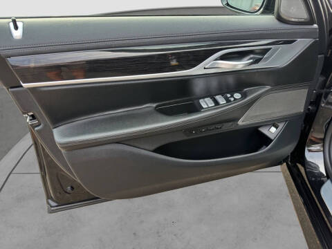 2019 BMW 7 Series 740i