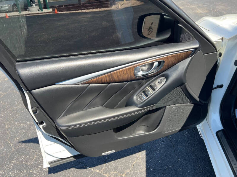 2018 Infiniti Q50 3.0T Luxe