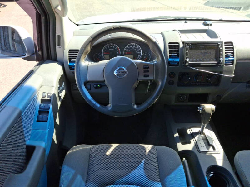 2006 Nissan Frontier LE