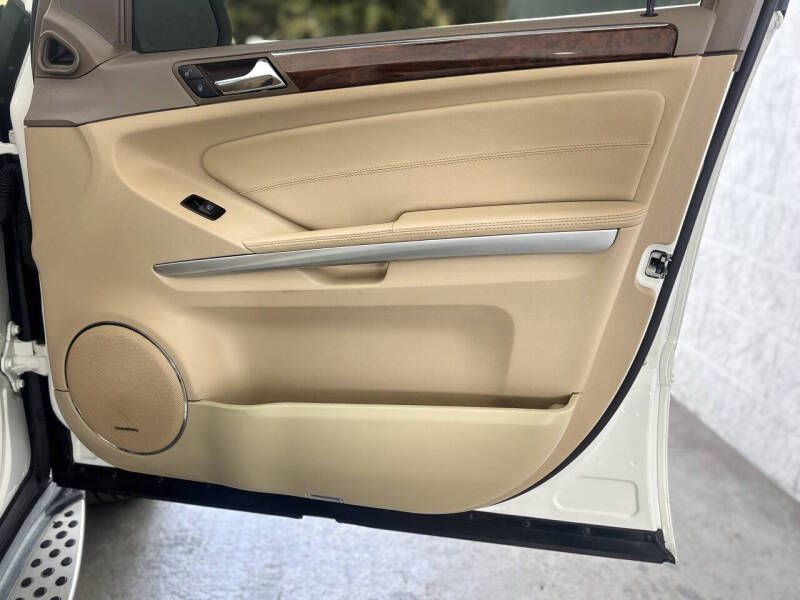 2010 Mercedes-Benz GL-Class GL 550 4MATIC