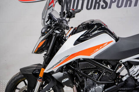 2022 KTM 390 Duke