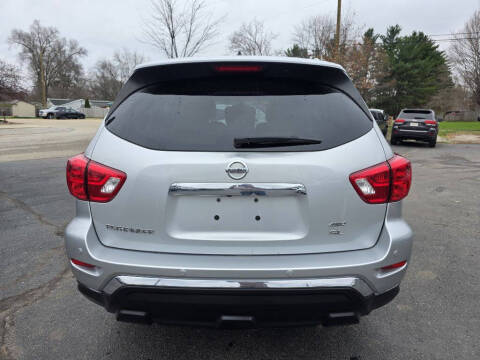 2017 Nissan Pathfinder S