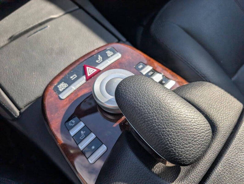 2009 Mercedes-Benz S-Class S 550 4MATIC