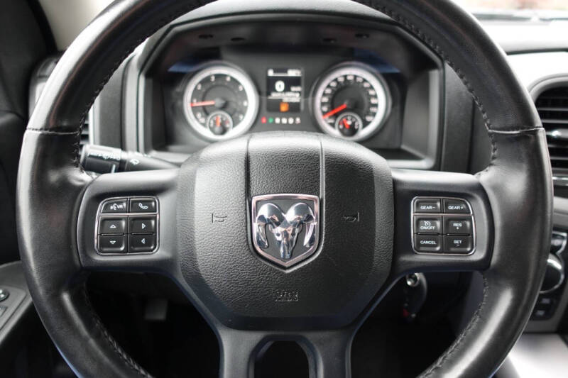 2023 RAM 1500 Classic Express