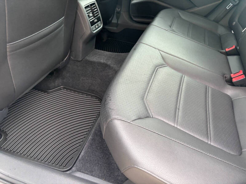 2016 Volkswagen Passat 1.8T SE