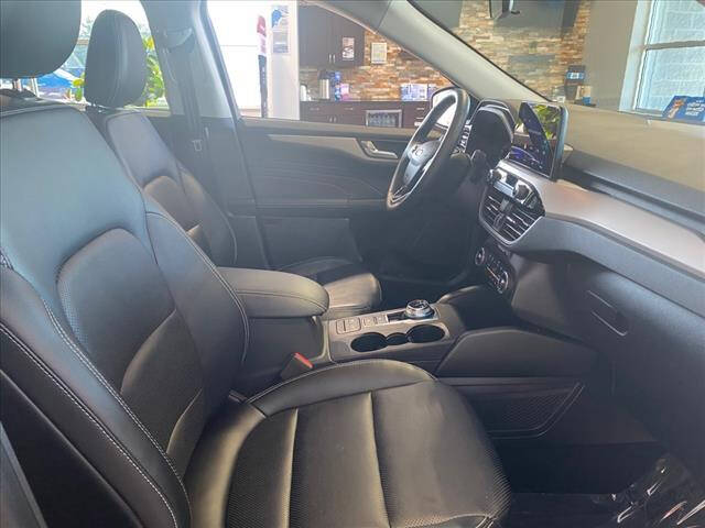 2021 Ford Escape SEL