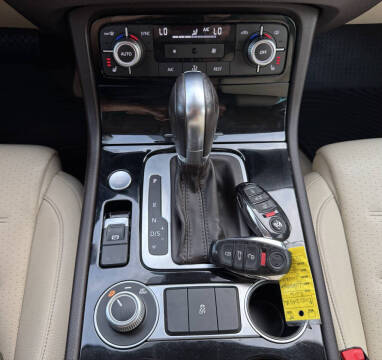 2016 Volkswagen Touareg VR6 Sport