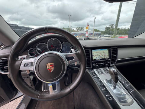 2015 Porsche Panamera
