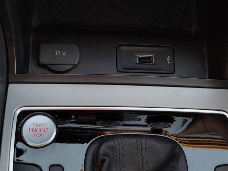 2022 Volkswagen Passat SE