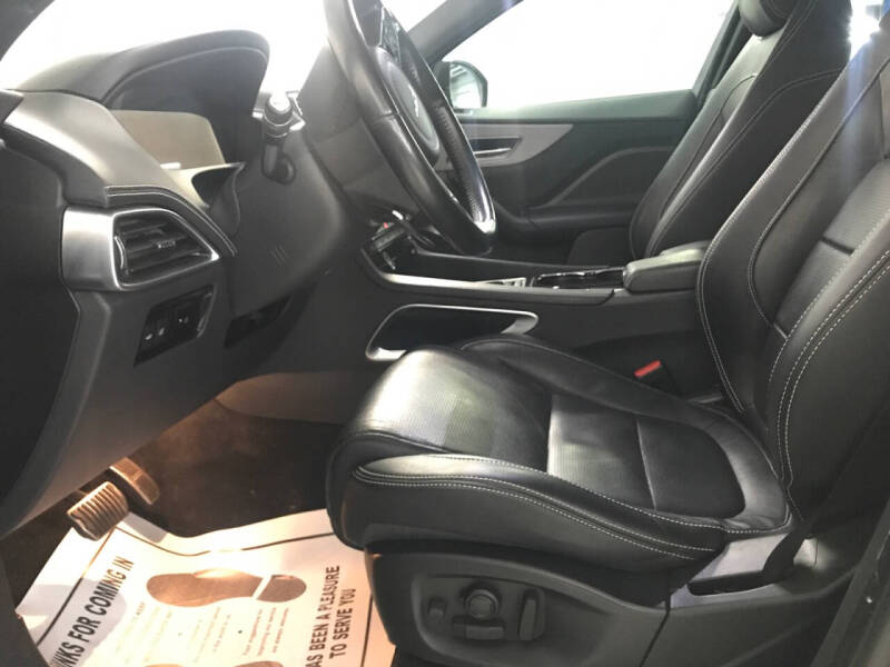 2017 Jaguar F-PACE S