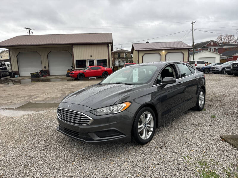 2018 Ford Fusion SE photo 2