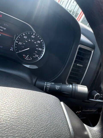 2022 Nissan Frontier SV