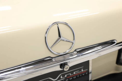 1984 Mercedes-Benz 380-Class 380 SL