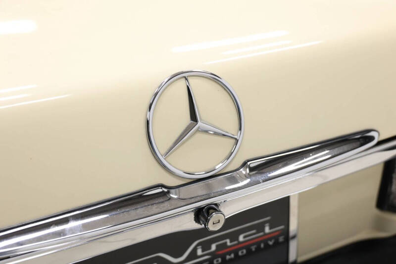 1984 Mercedes-Benz 380-Class 380 SL