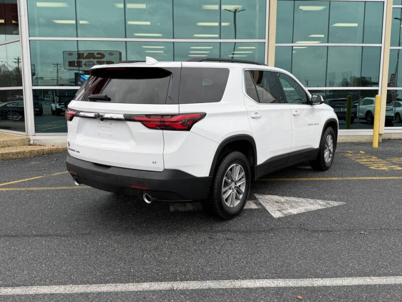 2022 Chevrolet Traverse LT Cloth